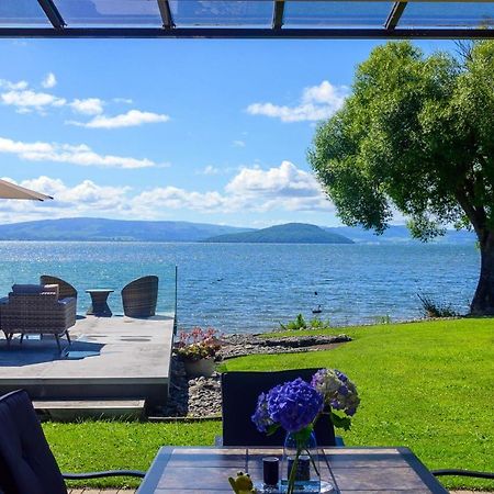 Tranquility Lakefront Rotorua Bagian luar foto