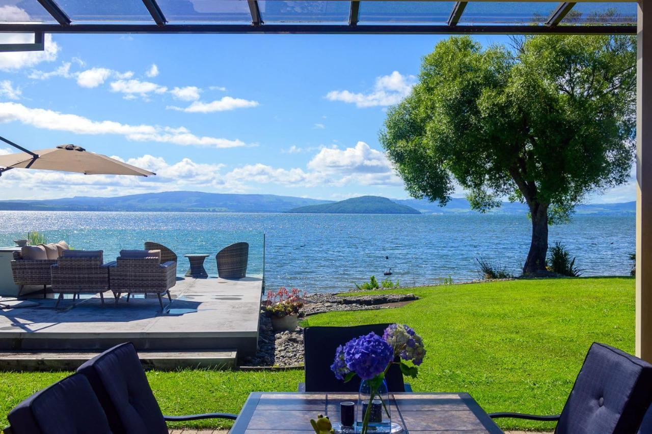 Tranquility Lakefront Rotorua Bagian luar foto
